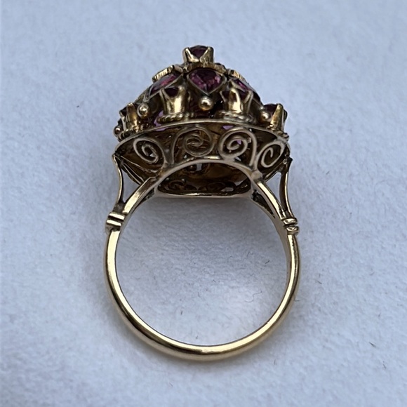 Sold- 18k Yellow Gold Natural Pink Sapphires Ladies Ring - Picture 17 of 17